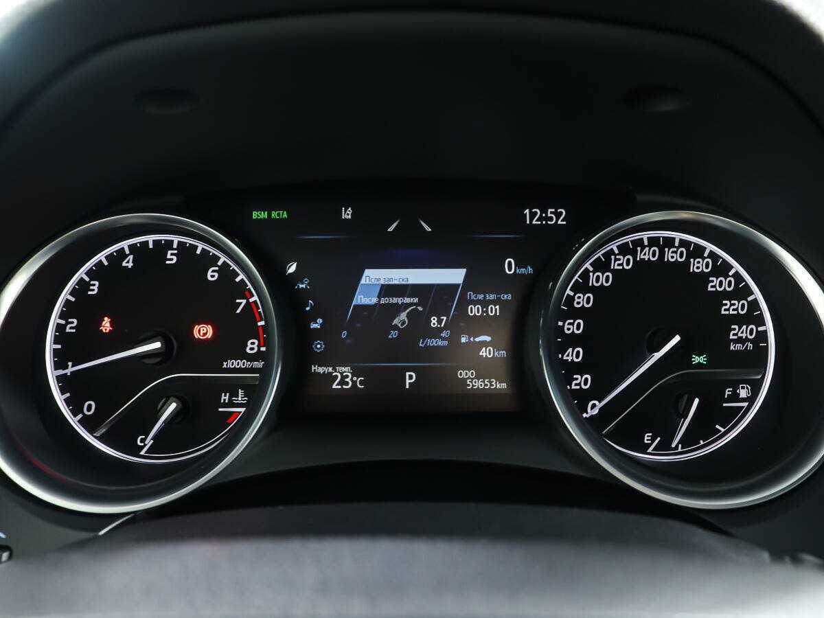 Toyota Camry 2022 года с пробегом. Фото: #12