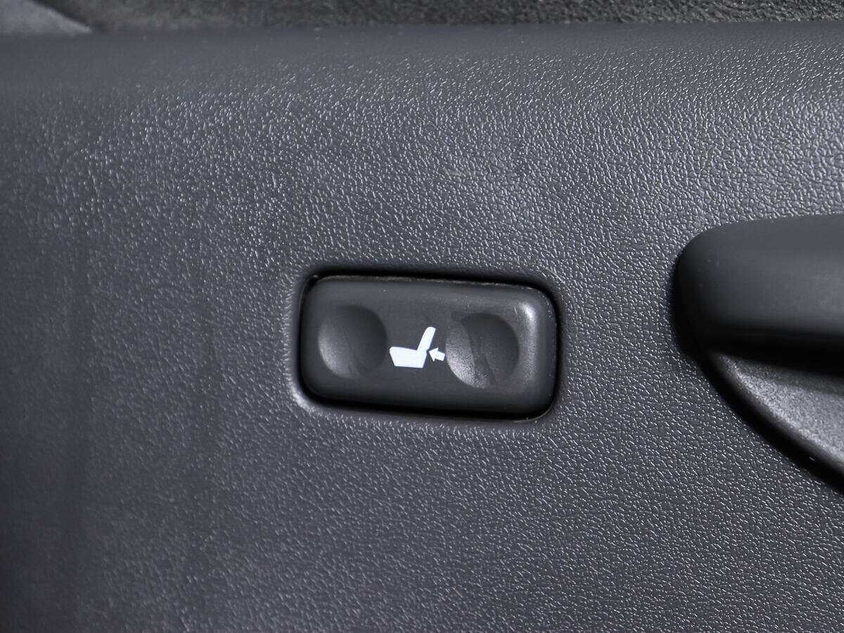 Toyota Land Cruiser Prado 2011 года с пробегом. Фото: #12