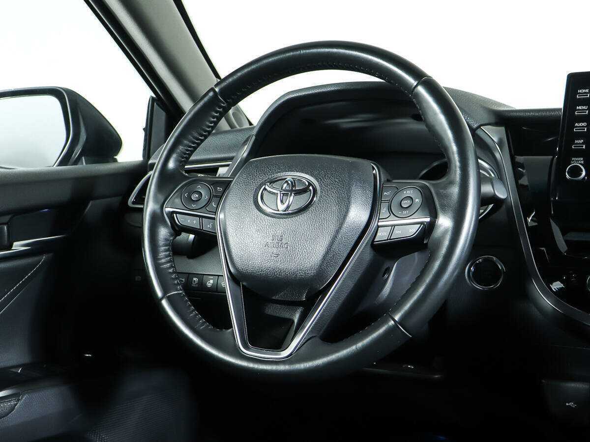 Toyota Camry 2021 года с пробегом. Фото: #13