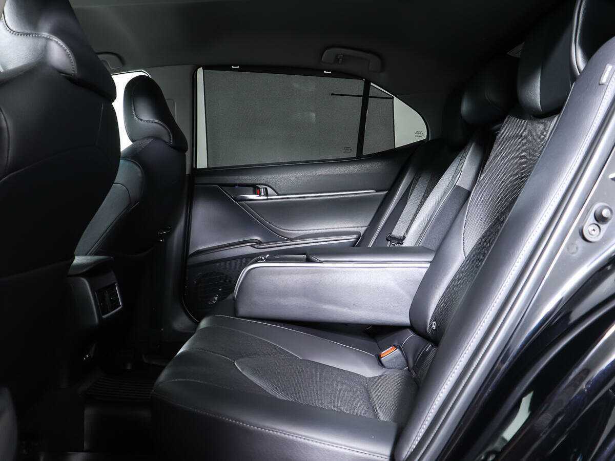 Toyota Camry 2021 года с пробегом. Фото: #14