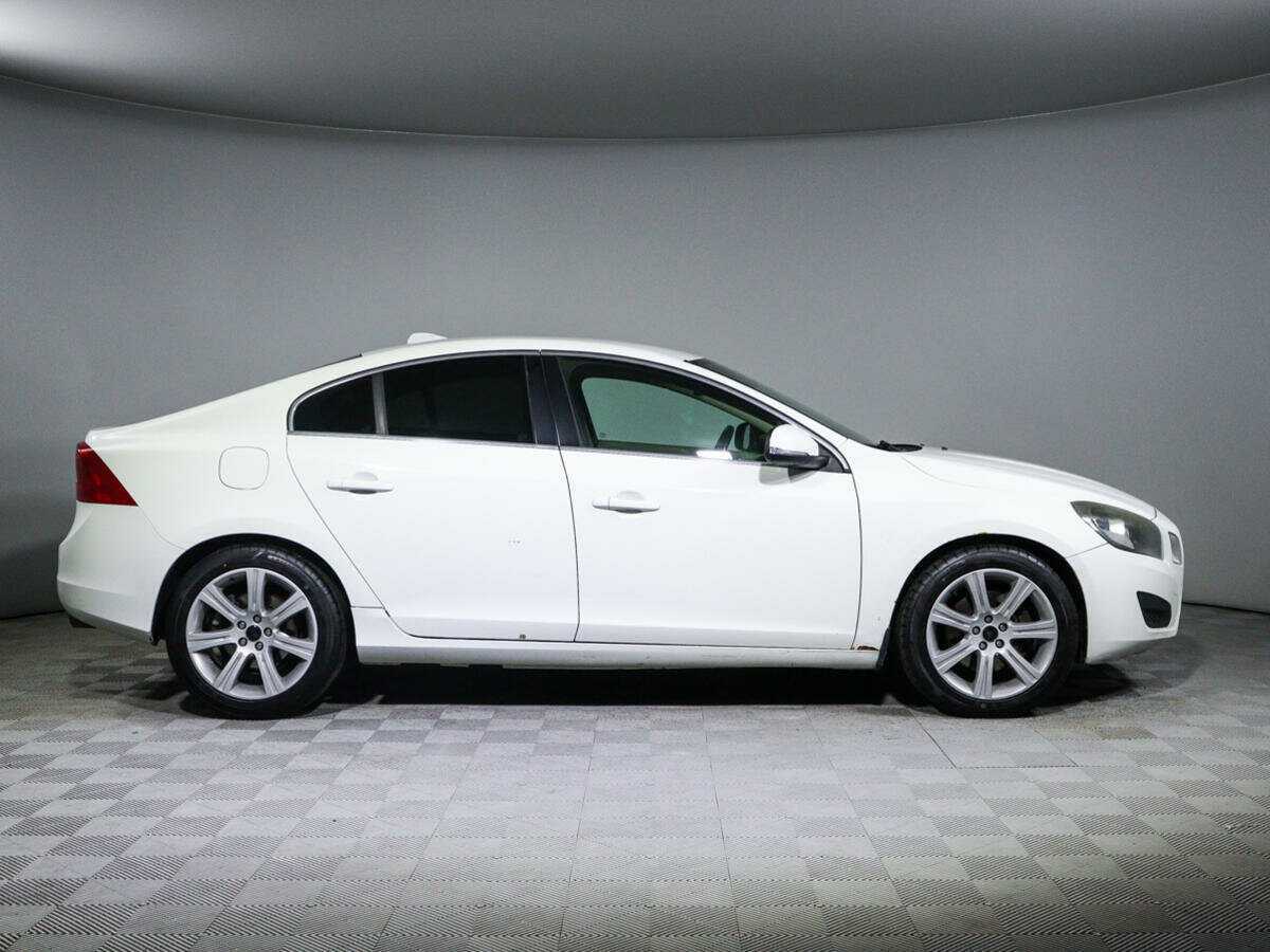 Volvo S60 2011 года с пробегом. Фото: #3