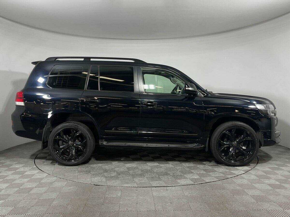 Toyota Land Cruiser 2016 года с пробегом. Фото: #3