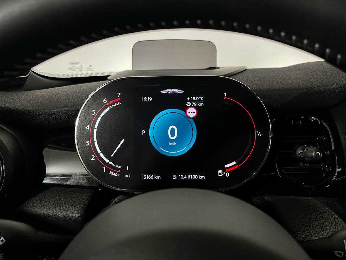 Mini Hatch 2022 года с пробегом. Фото: #10