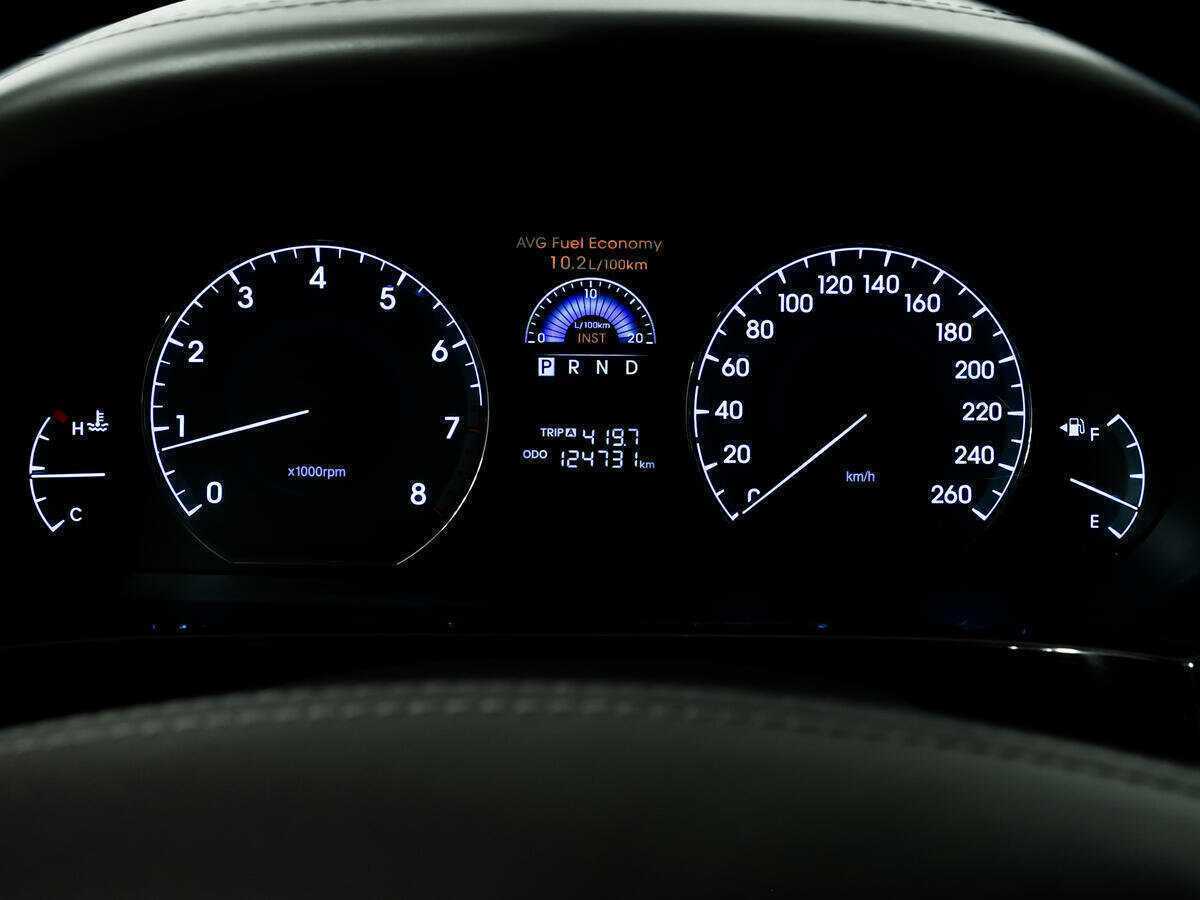 Hyundai Equus 2012 года с пробегом. Фото: #9