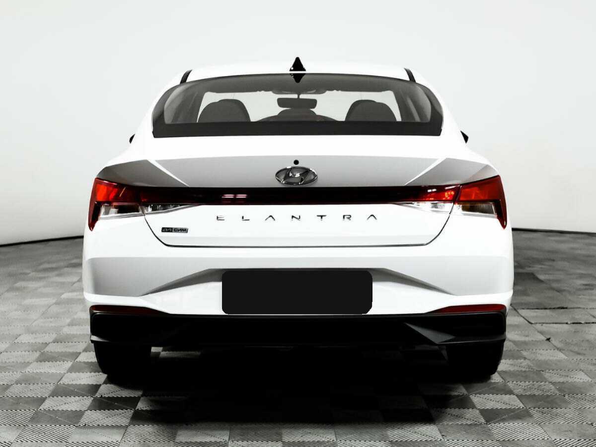 Hyundai Elantra 2022 года с пробегом. Фото: #5