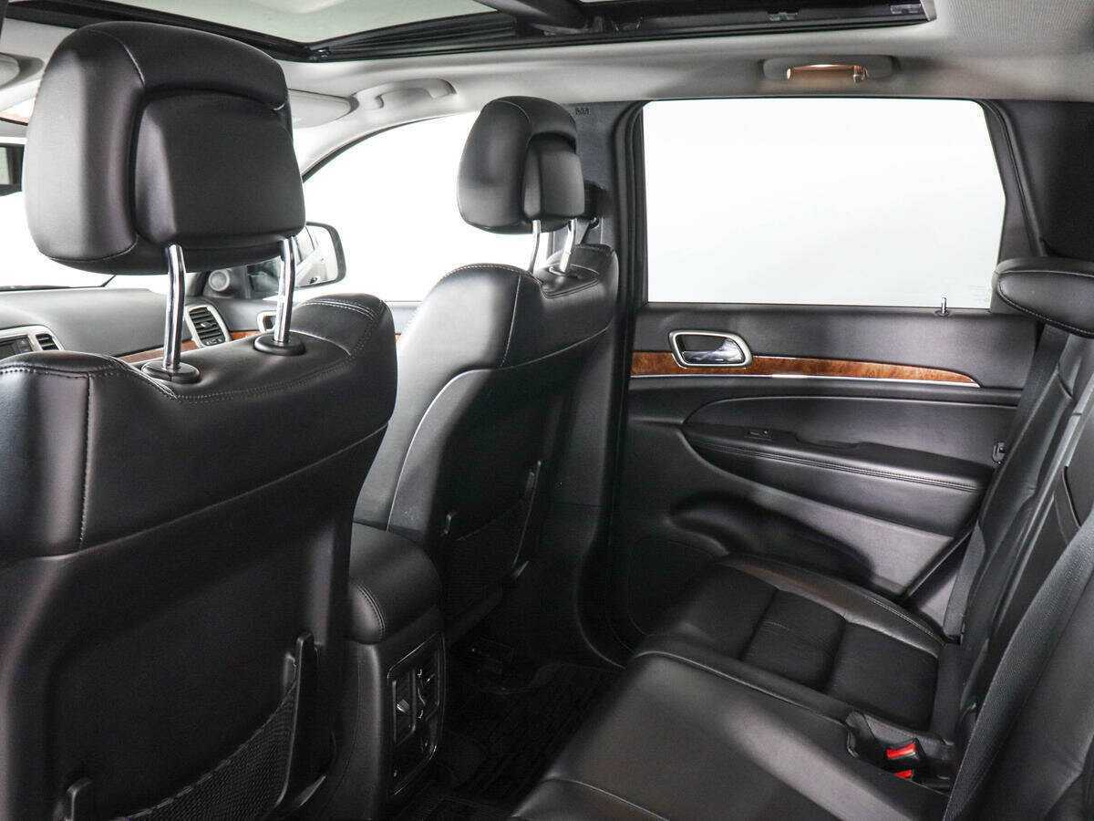 Jeep Grand Cherokee 2011 года с пробегом. Фото: #11