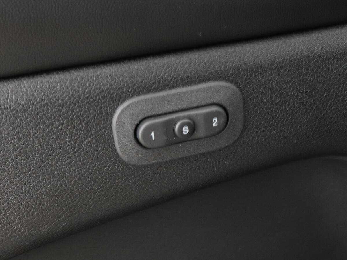 Jeep Grand Cherokee 2011 года с пробегом. Фото: #13