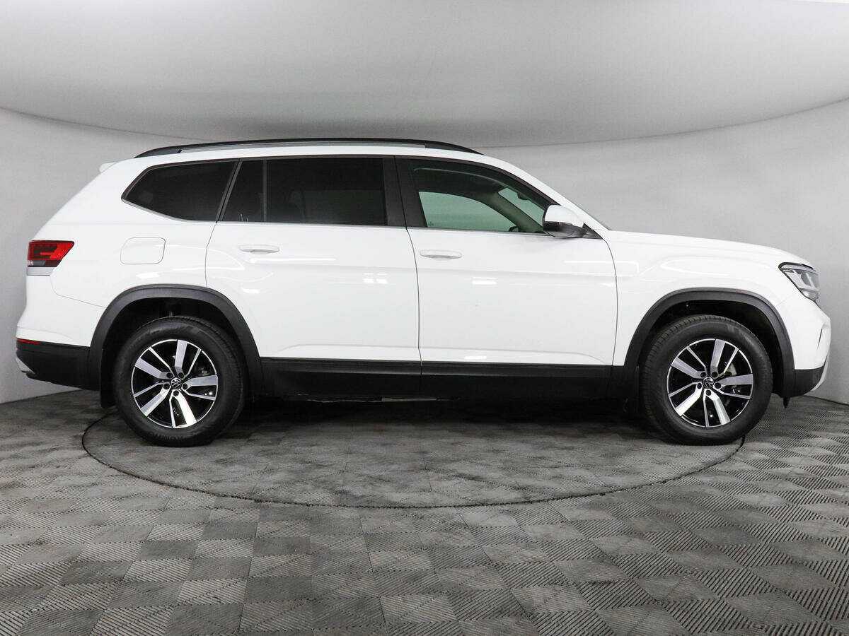 Volkswagen Teramont 2021 года с пробегом. Фото: #3