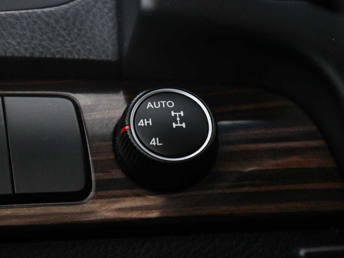 Kia Mohave 2017 года с пробегом. Фото: #13