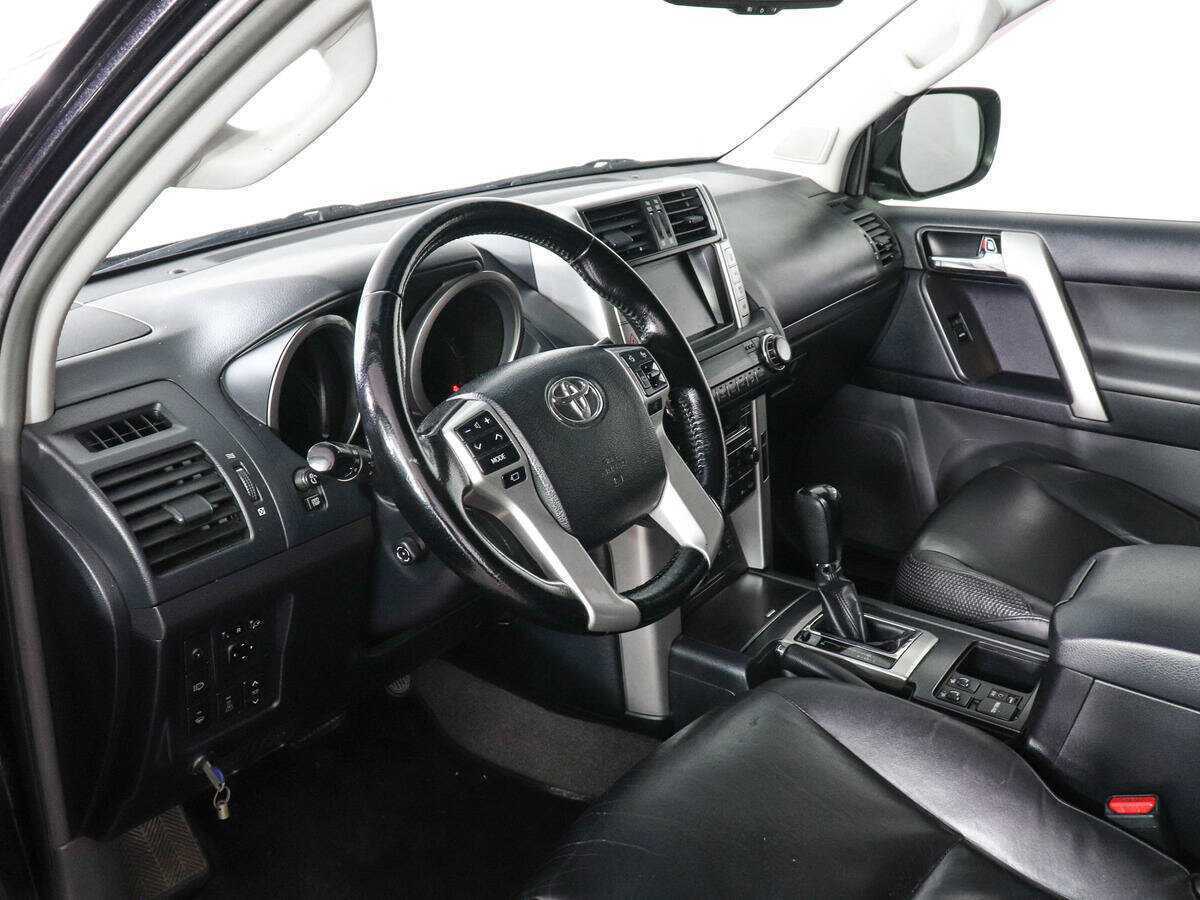 Toyota Land Cruiser Prado 2011 года с пробегом. Фото: #4