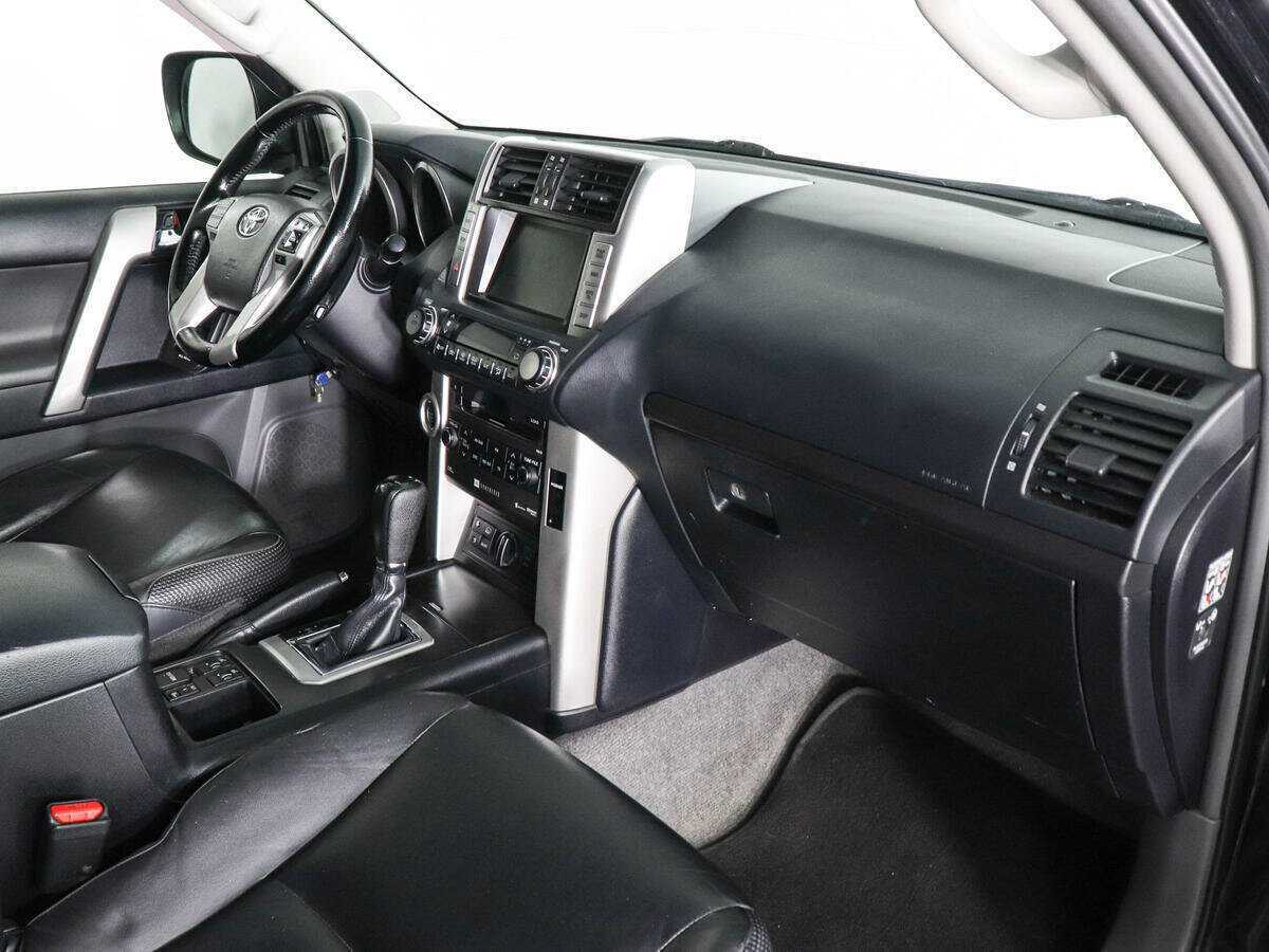Toyota Land Cruiser Prado 2011 года с пробегом. Фото: #5