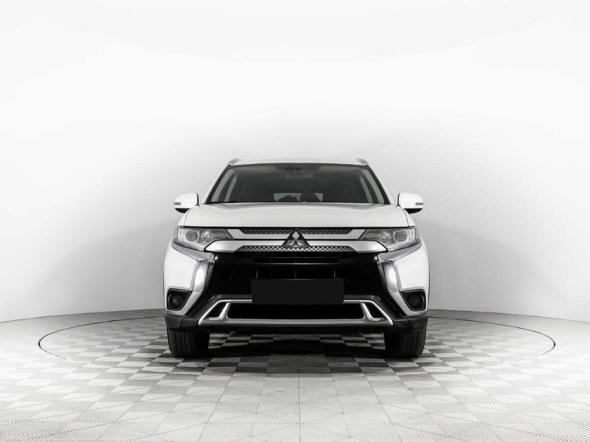 Mitsubishi Outlander 2020 года с пробегом. Фото: #1
