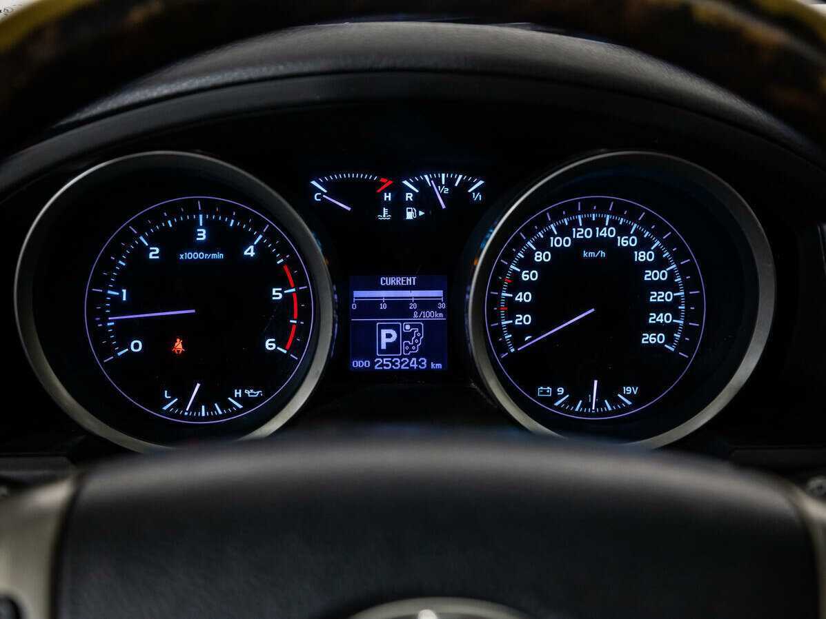 Toyota Land Cruiser 2008 года с пробегом. Фото: #9