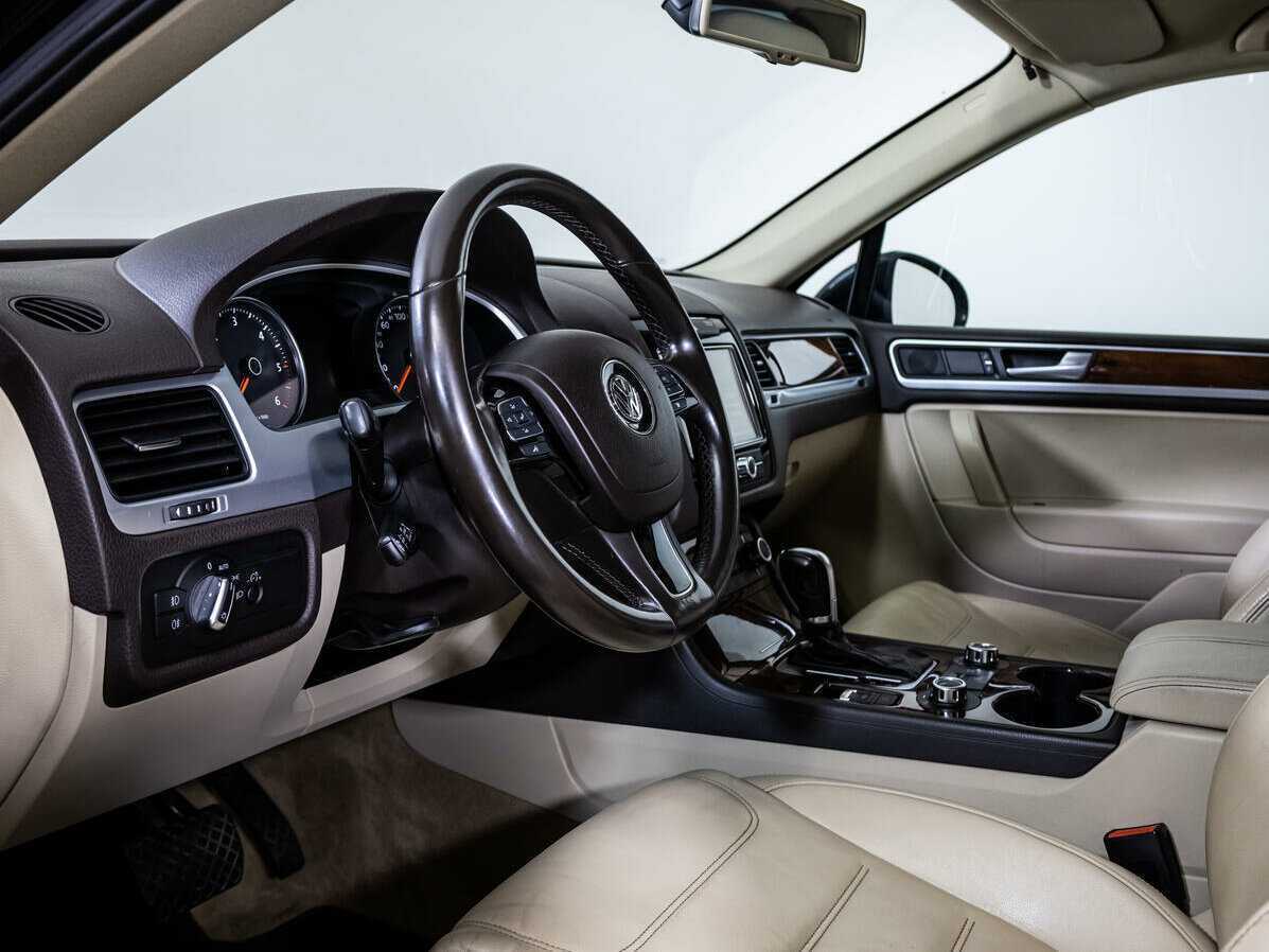 Volkswagen Touareg 2011 года с пробегом. Фото: #10