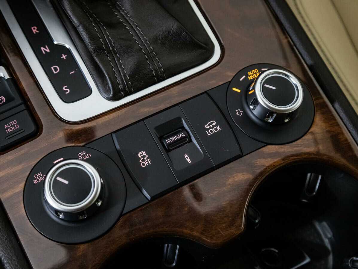 Volkswagen Touareg 2011 года с пробегом. Фото: #18