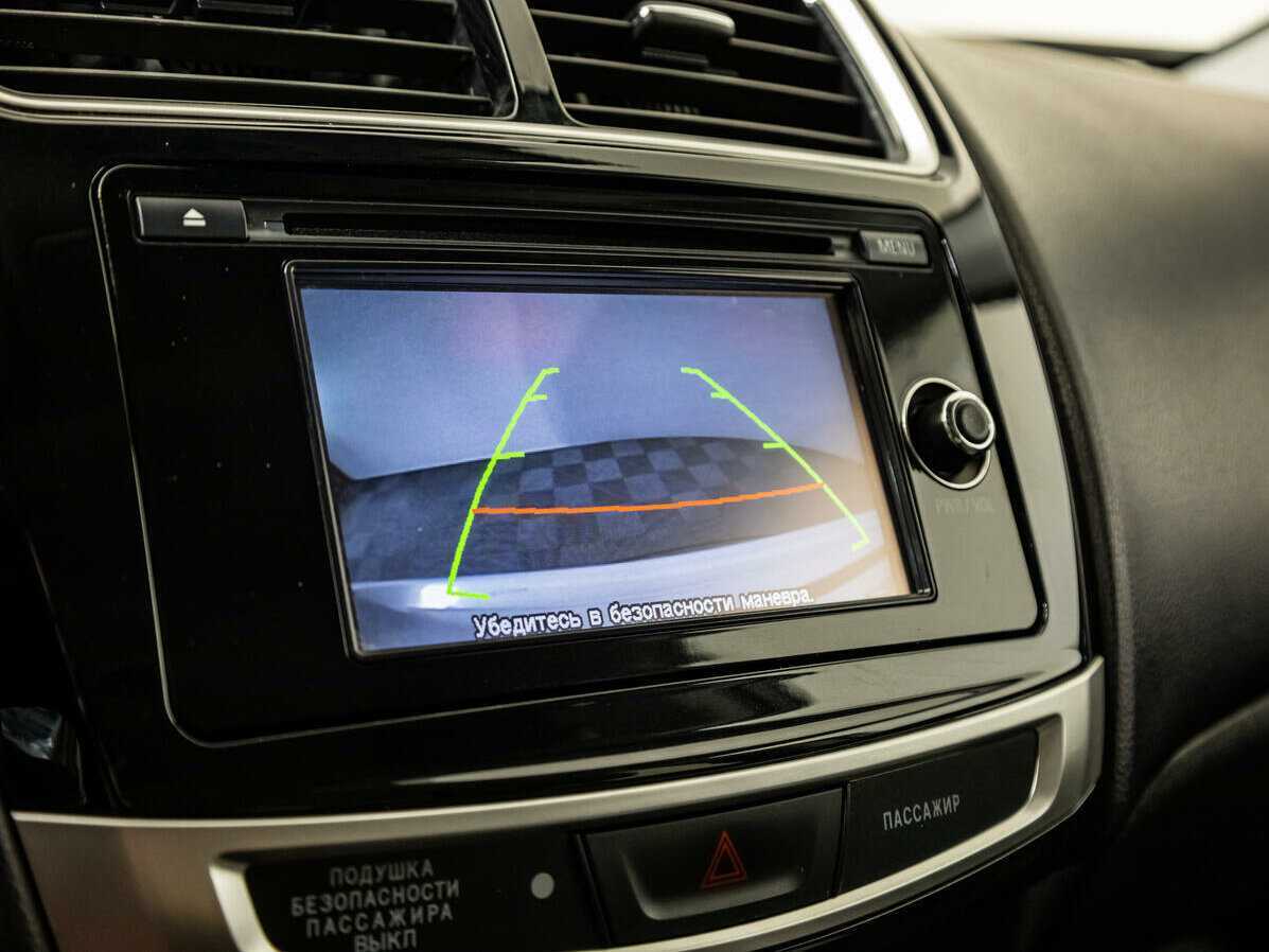 Б/У Митсубиши АС-Икс 2014 года. Фото: #14