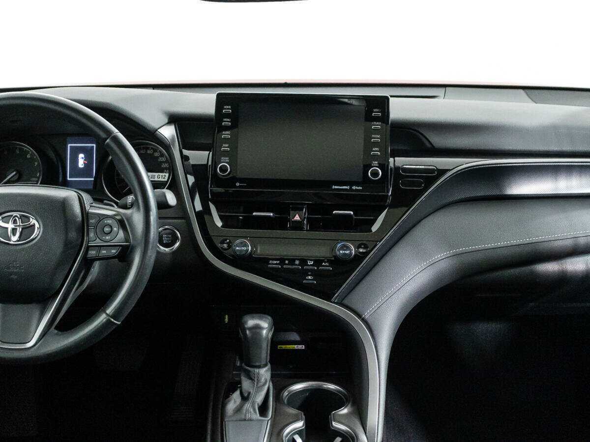 Toyota Camry 2022 года с пробегом. Фото: #11