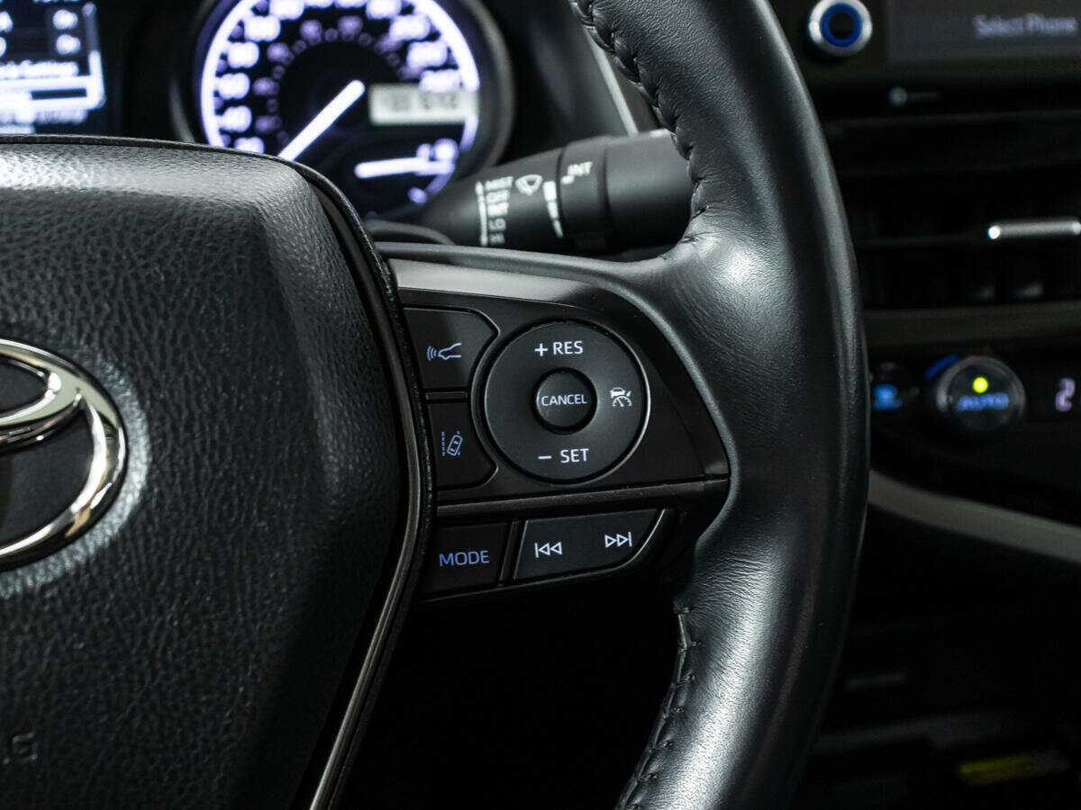 Toyota Camry 2022 года с пробегом. Фото: #16