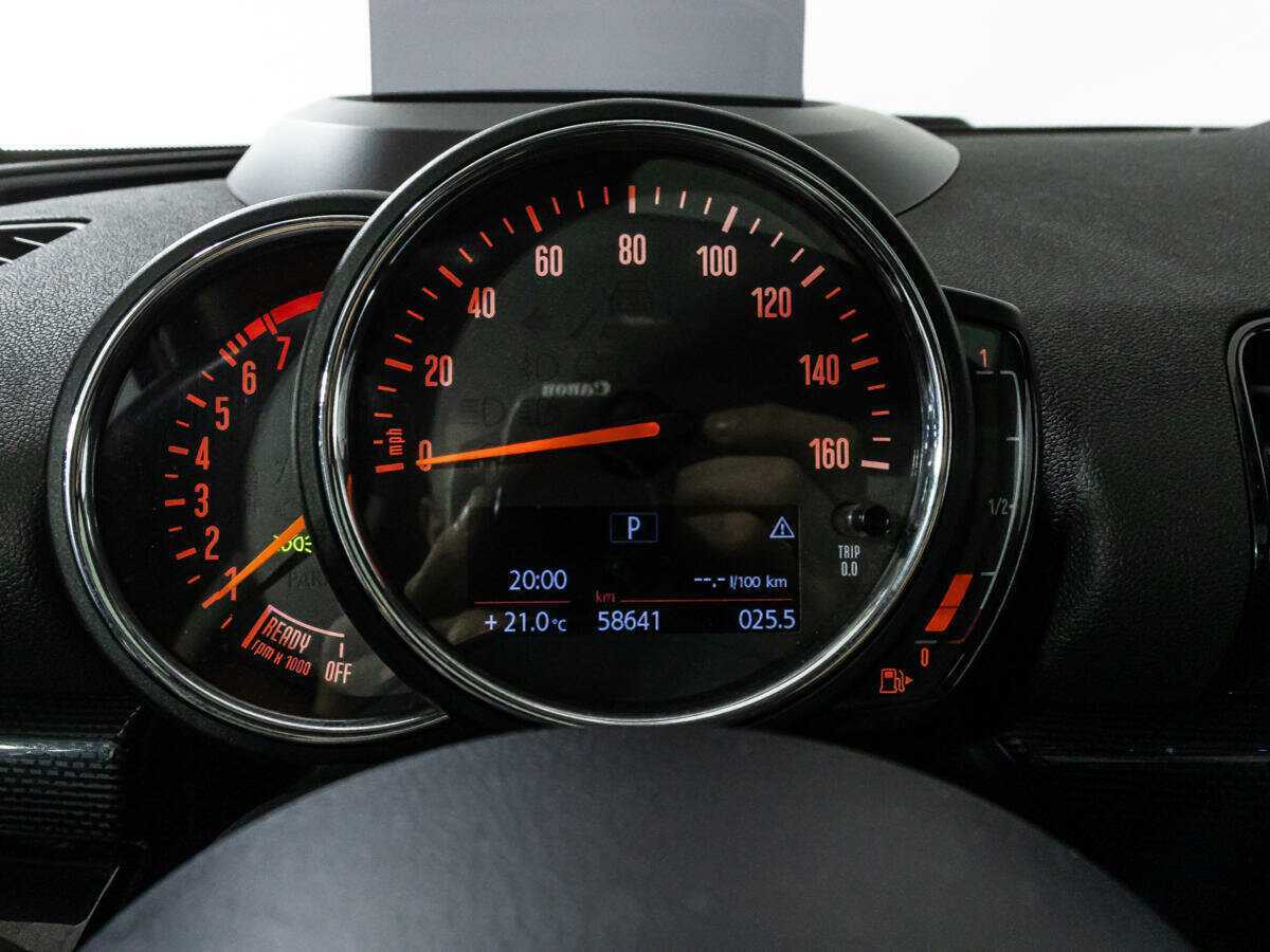 Mini Clubman 2017 года с пробегом. Фото: #11