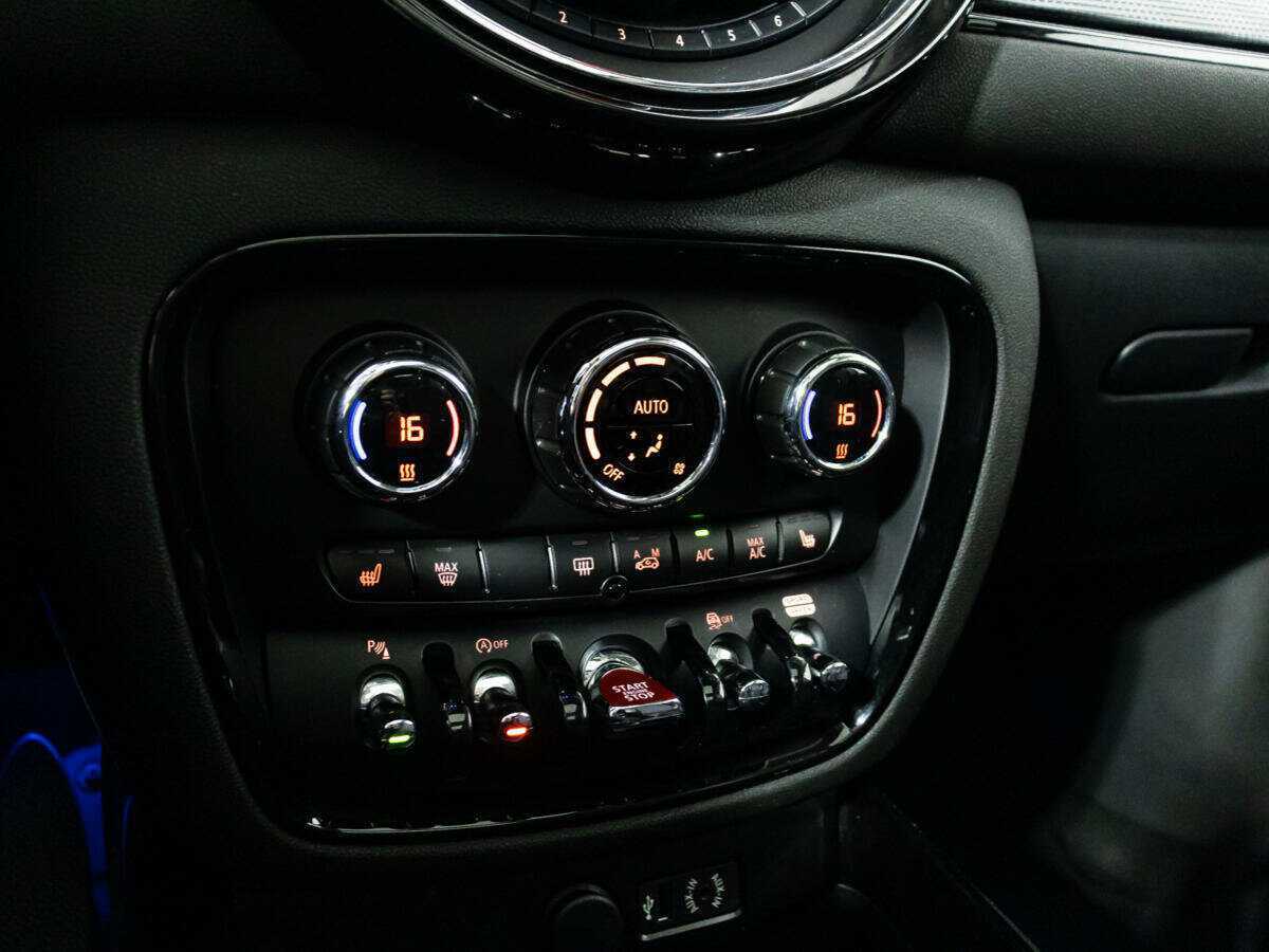 Mini Clubman 2017 года с пробегом. Фото: #14