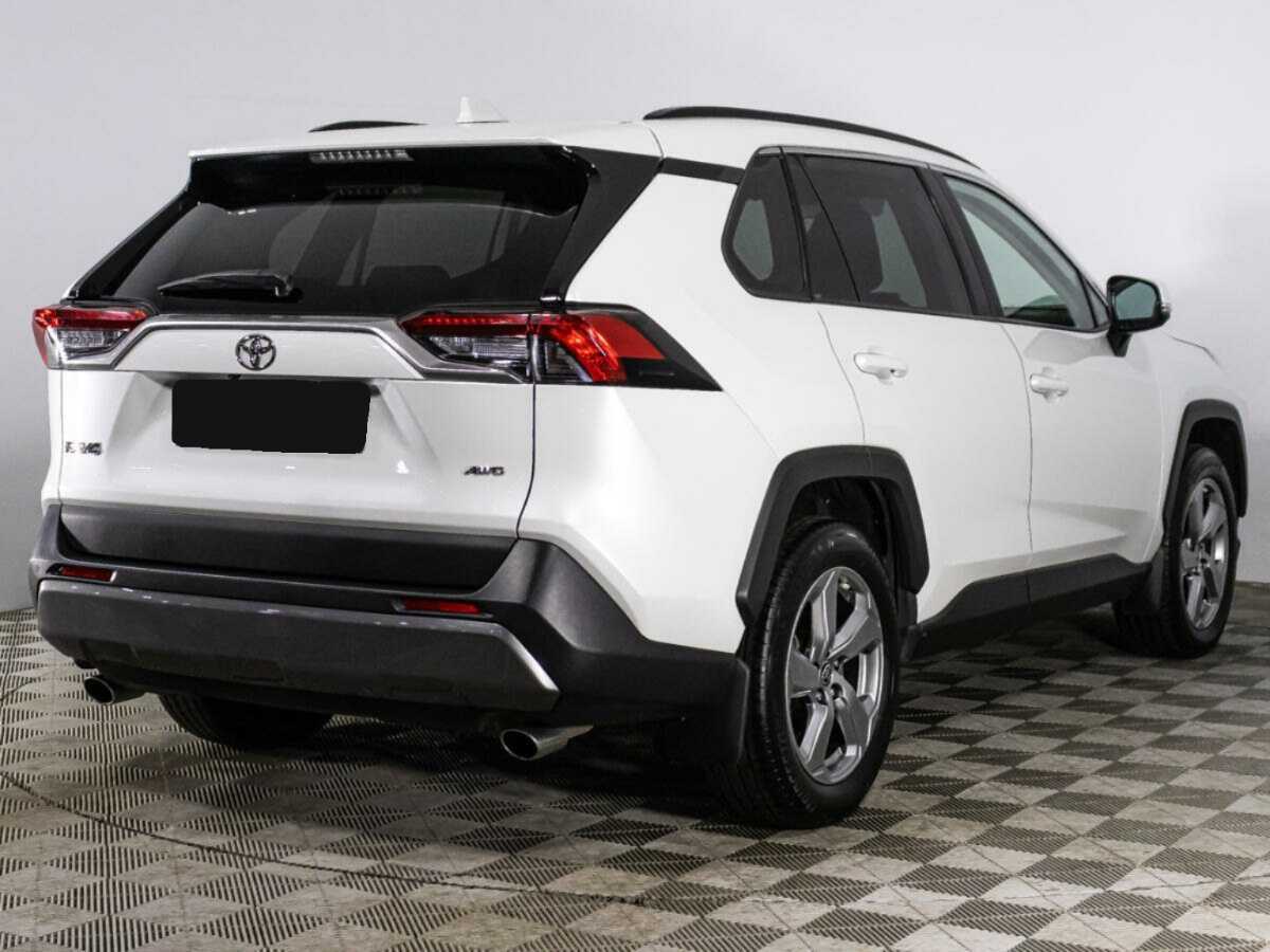 Toyota RAV4 2022 года с пробегом. Фото: #4