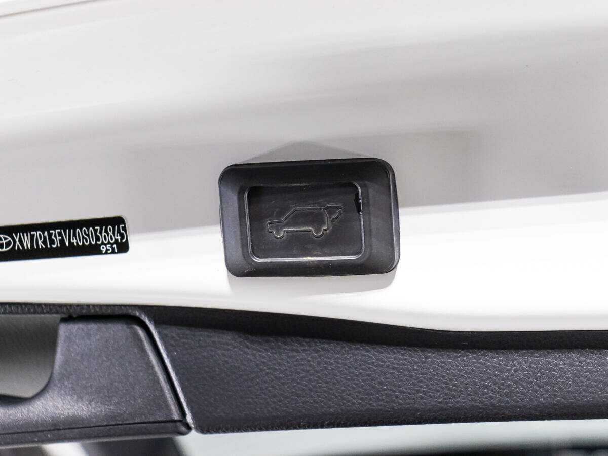 Toyota RAV4 2022 года с пробегом. Фото: #14