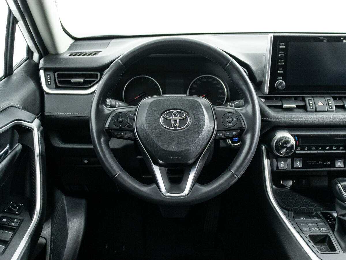 Toyota RAV4 2022 года с пробегом. Фото: #19
