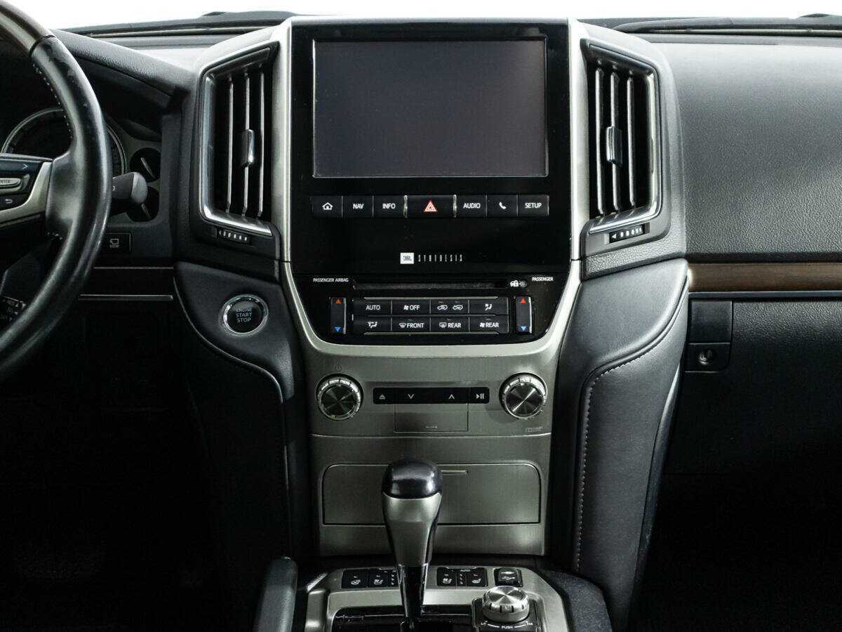 Toyota Land Cruiser 2016 года с пробегом. Фото: #12