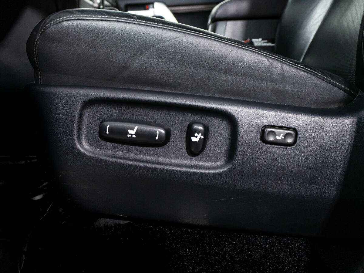 Toyota Land Cruiser 2016 года с пробегом. Фото: #20