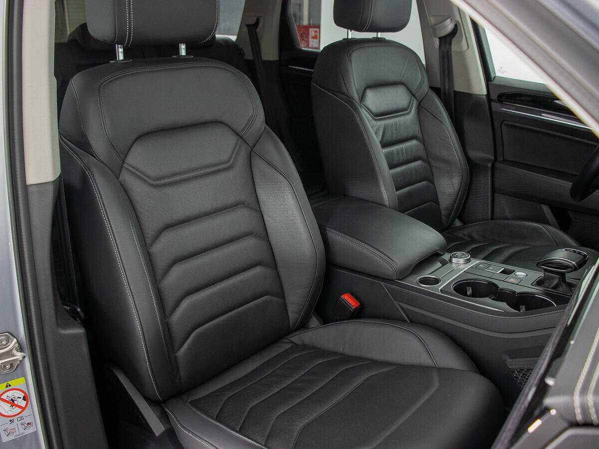Volkswagen Touareg 2018 года с пробегом. Фото: #7