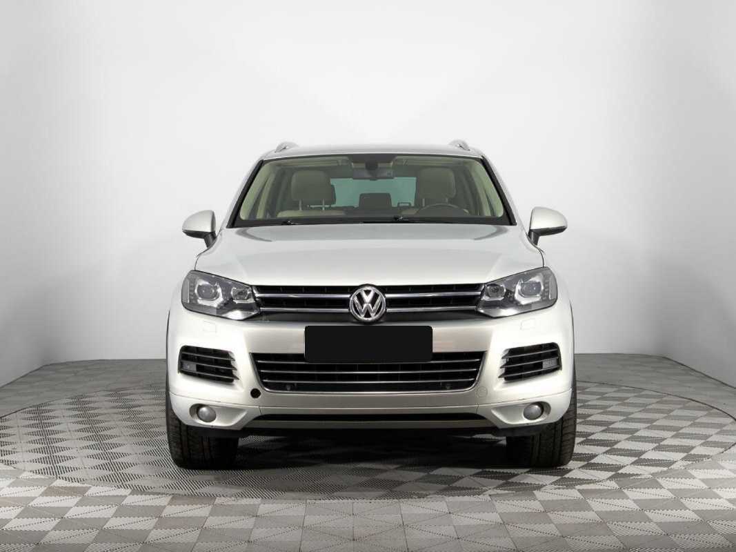 Volkswagen Touareg 2011 года с пробегом. Фото: #1