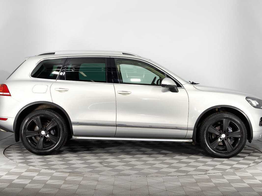 Volkswagen Touareg 2011 года с пробегом. Фото: #3