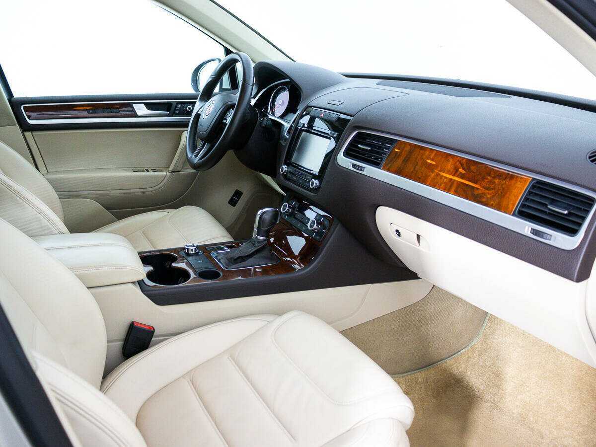 Volkswagen Touareg 2011 года с пробегом. Фото: #8