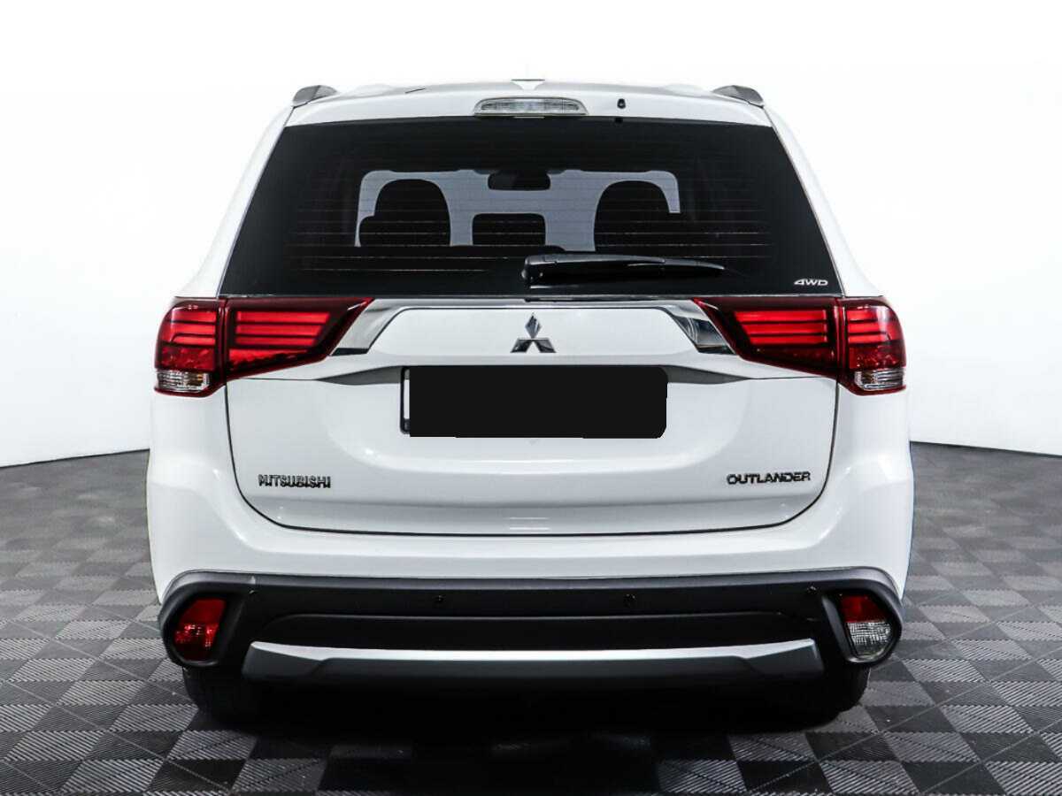 Mitsubishi Outlander 2018 года с пробегом. Фото: #5