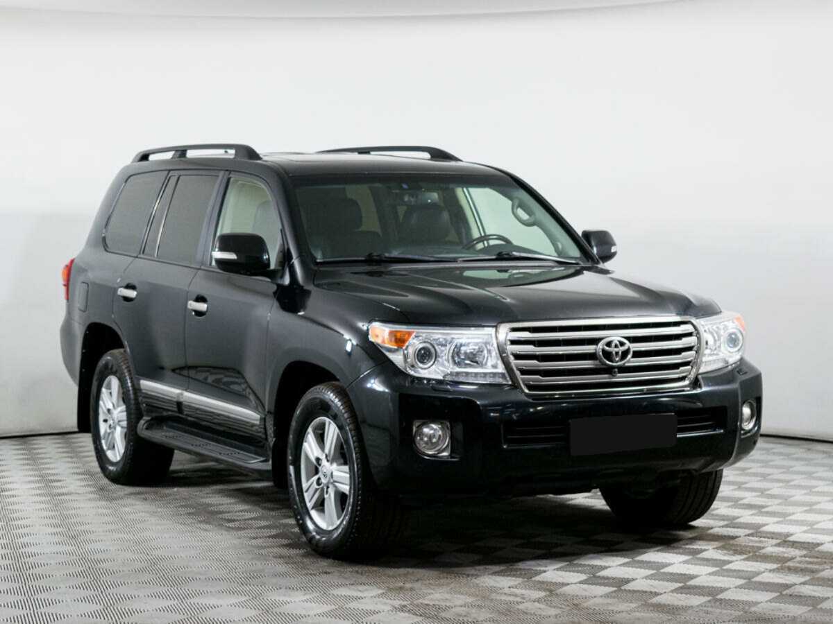 Toyota Land Cruiser 2013 года с пробегом. Фото: #2