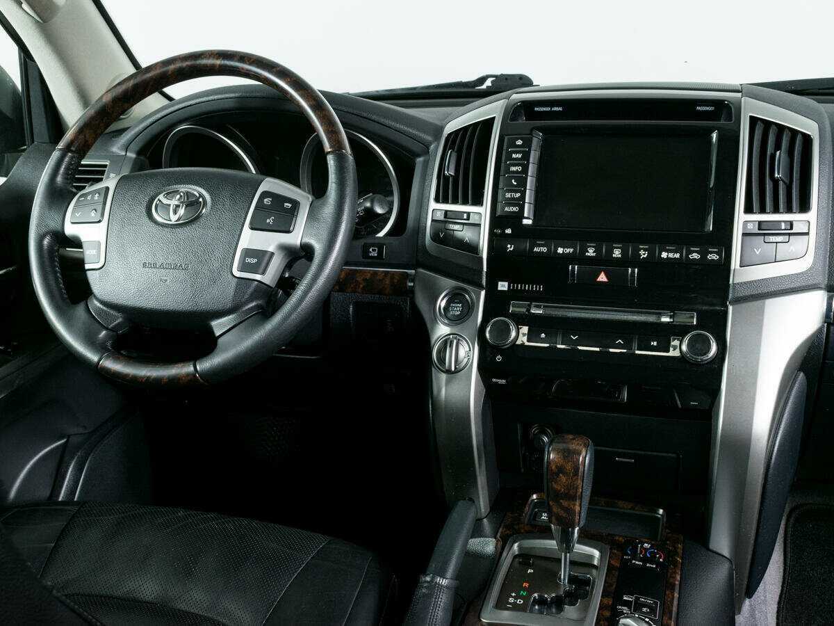 Toyota Land Cruiser 2013 года с пробегом. Фото: #11