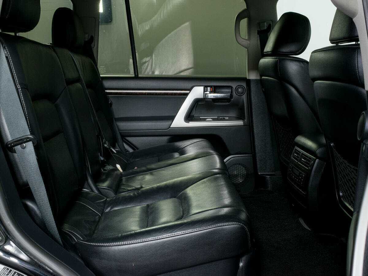 Toyota Land Cruiser 2013 года с пробегом. Фото: #12