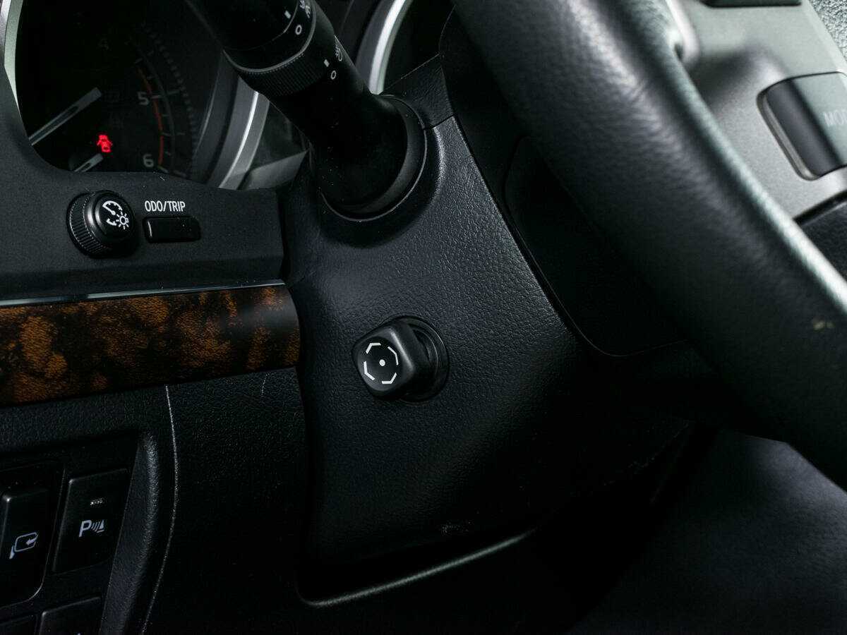 Toyota Land Cruiser 2013 года с пробегом. Фото: #17