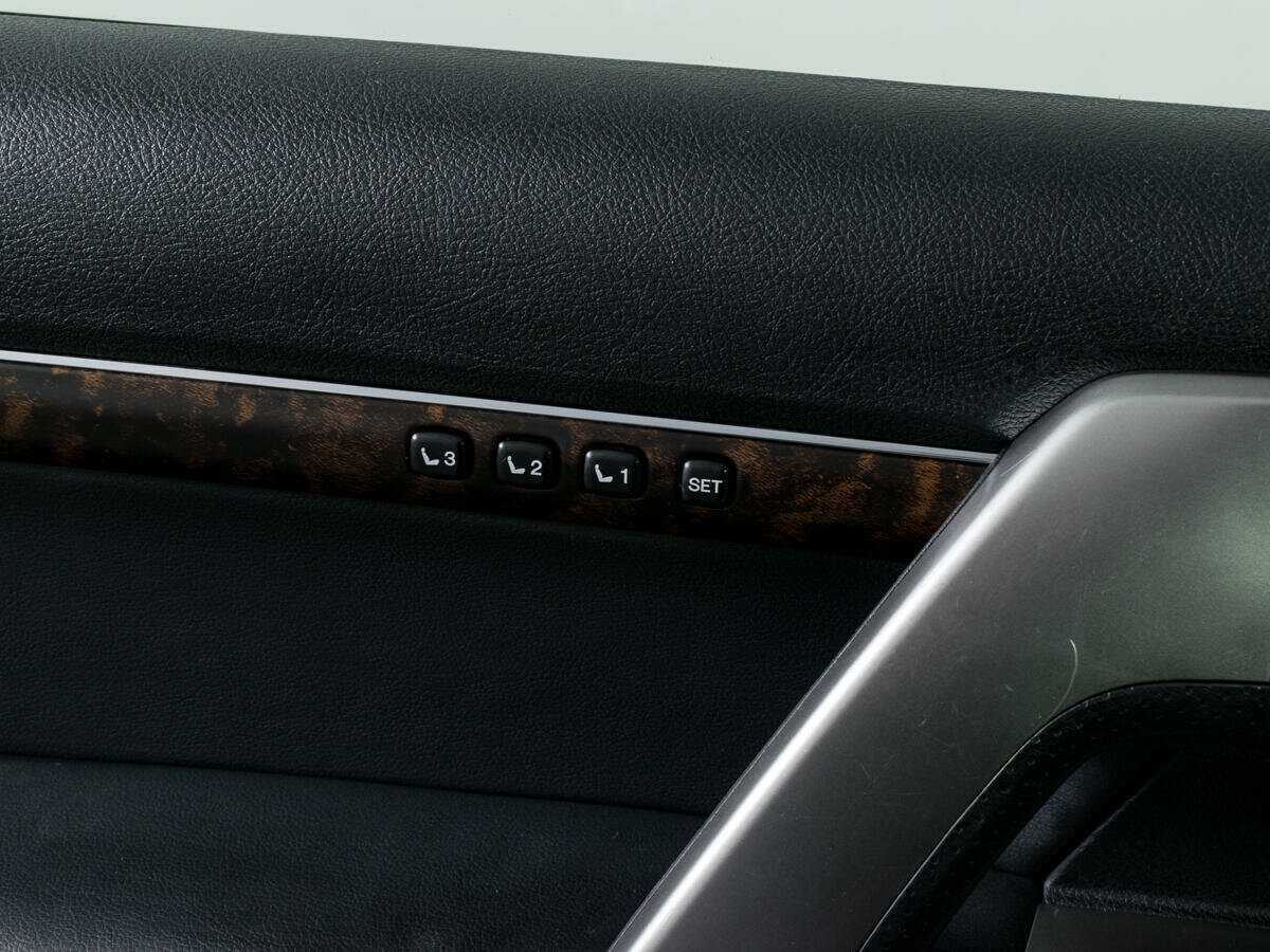 Toyota Land Cruiser 2013 года с пробегом. Фото: #21