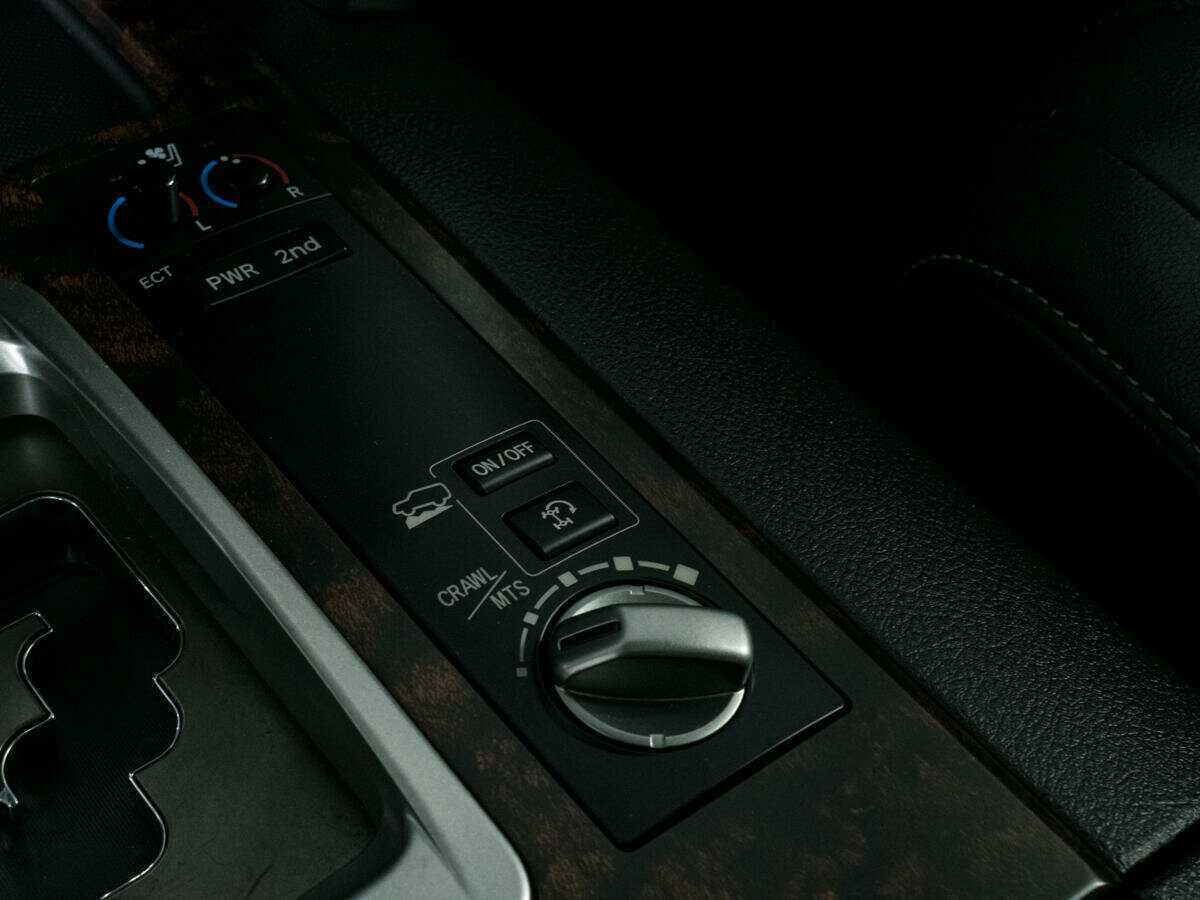 Toyota Land Cruiser 2013 года с пробегом. Фото: #24