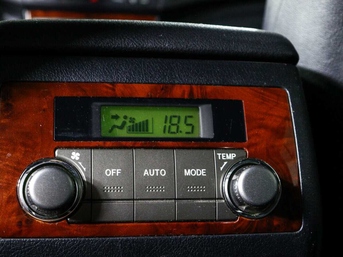 Toyota Highlander 2011 года с пробегом. Фото: #17