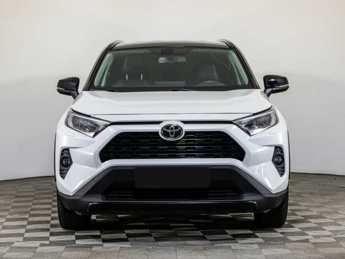 Toyota RAV4 2021 года с пробегом. Фото: #1