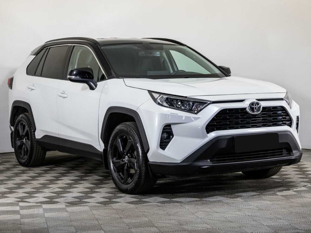Toyota RAV4 2021 года с пробегом. Фото: #2