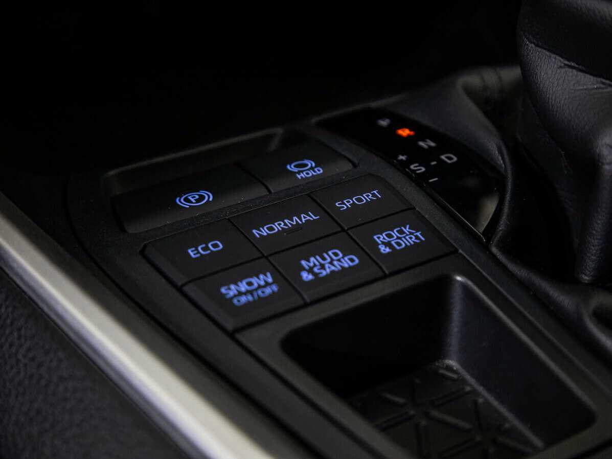 Toyota RAV4 2021 года с пробегом. Фото: #14