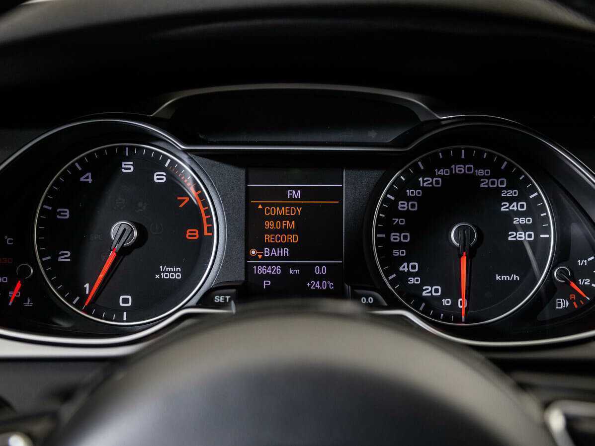 Audi A4 2012 года с пробегом. Фото: #9