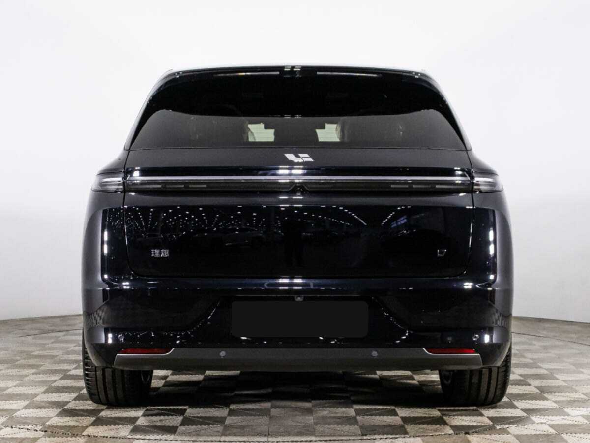 LiXiang L7 2024 года с пробегом. Фото: #4