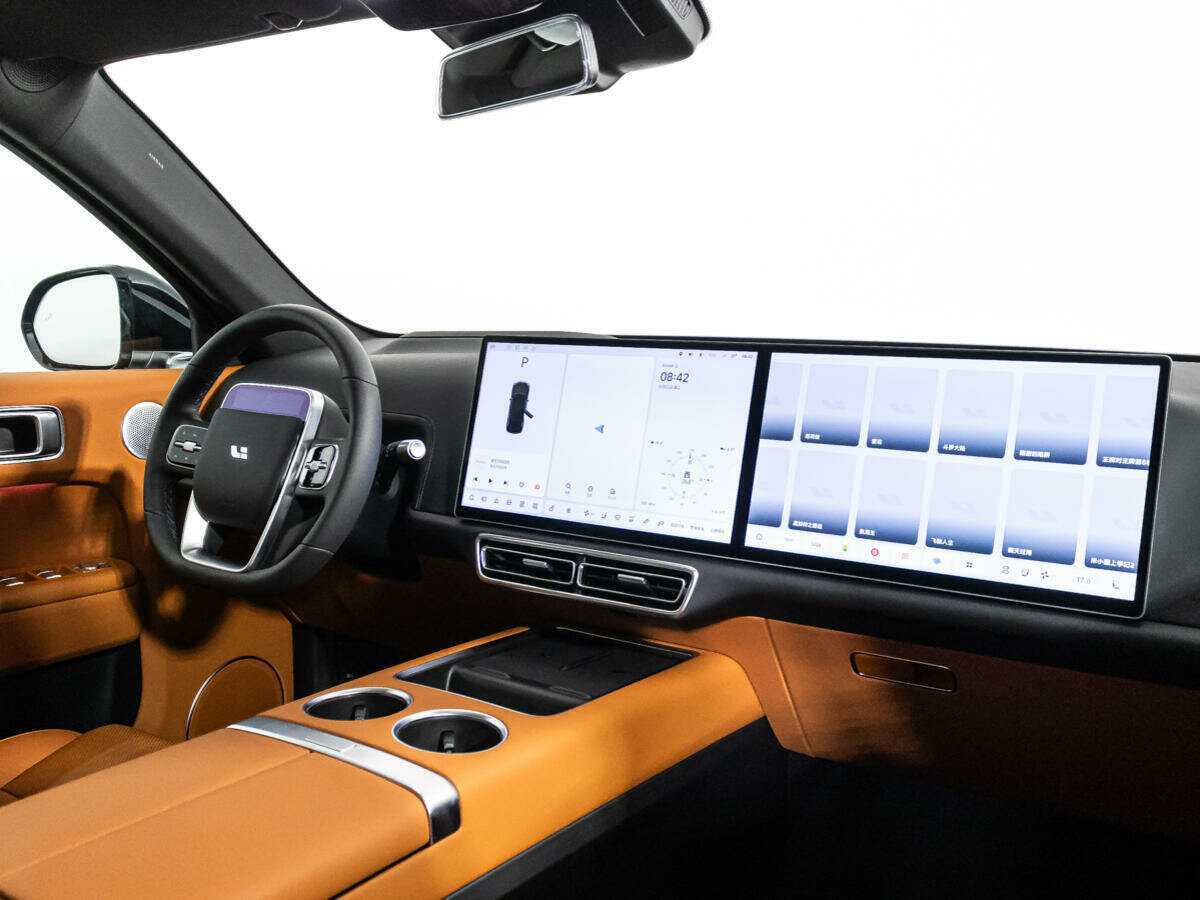 LiXiang L7 2024 года с пробегом. Фото: #6