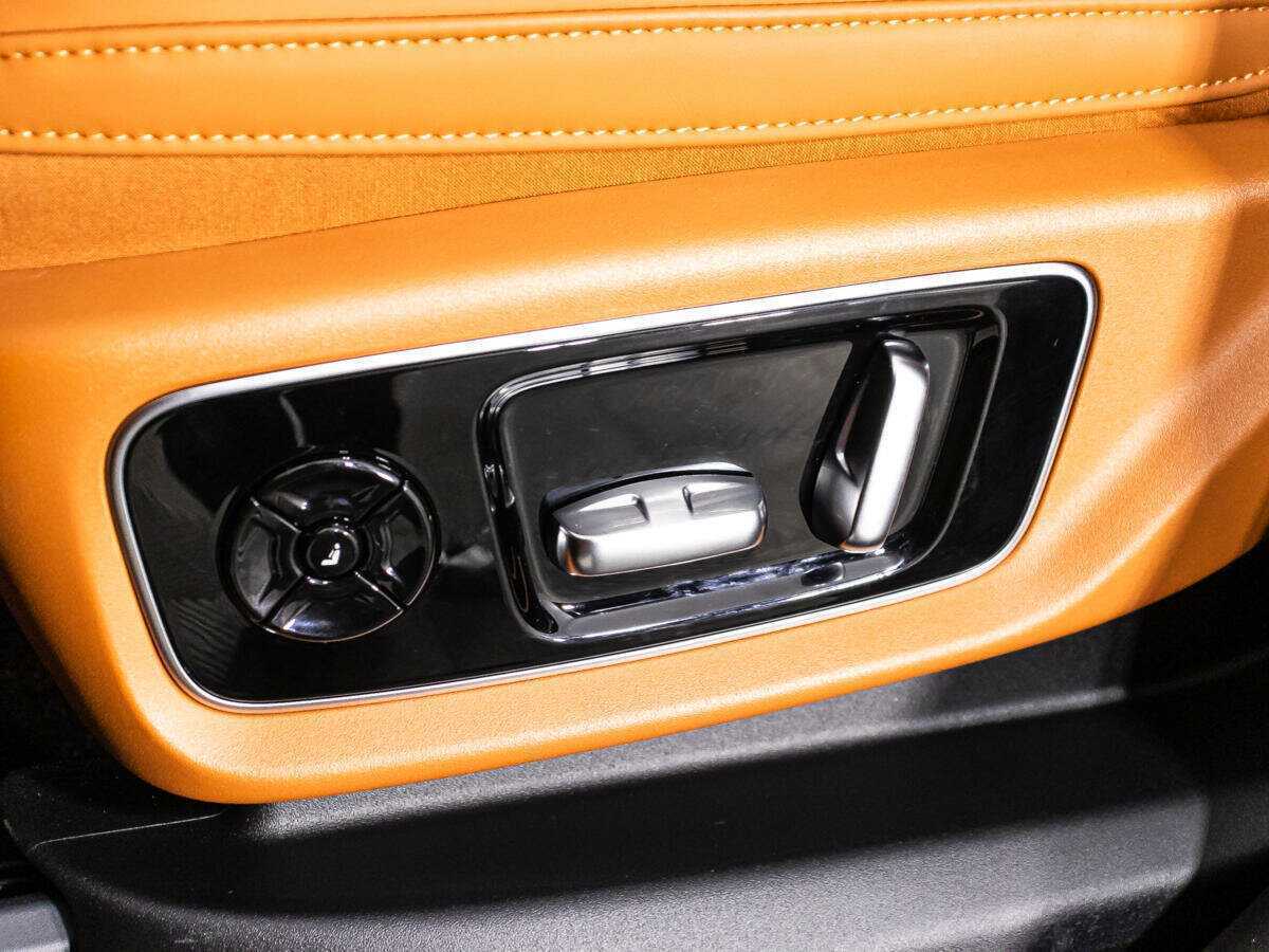 LiXiang L7 2024 года с пробегом. Фото: #22