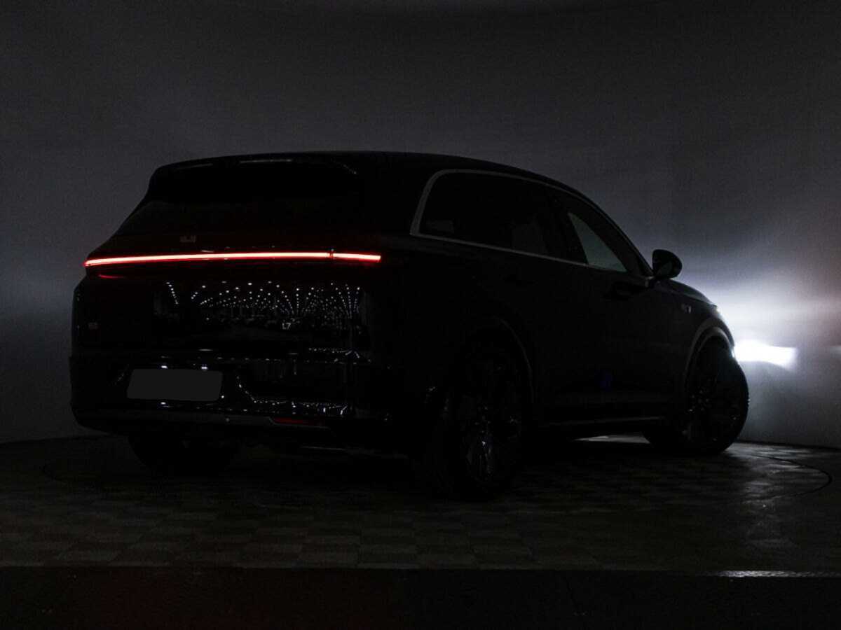 LiXiang L7 2024 года с пробегом. Фото: #31