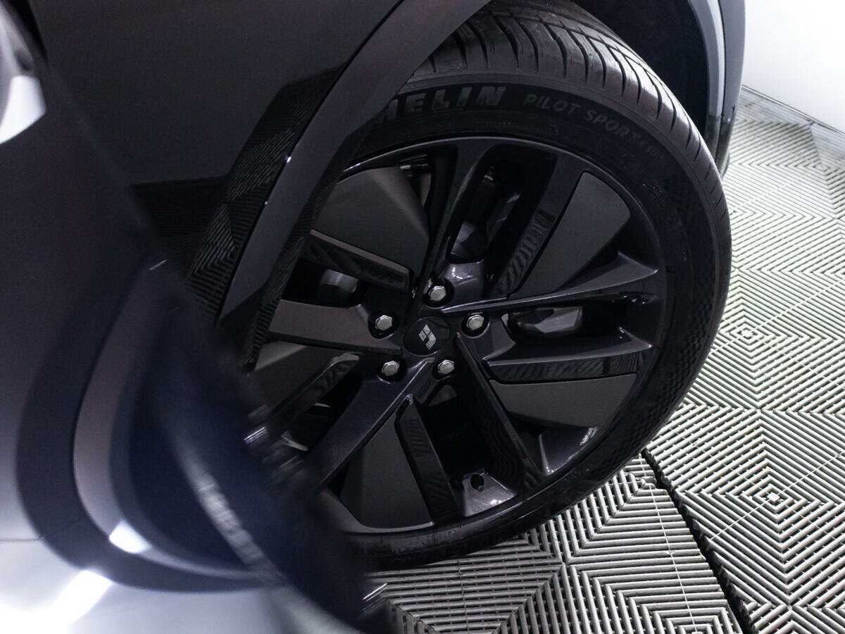 LiXiang L7 2024 года с пробегом. Фото: #32